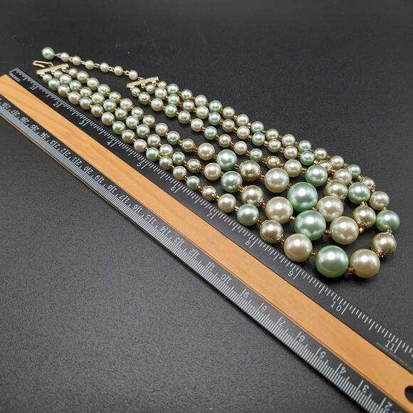 Vintage Japan Art Glass Necklace, Green Cream Gold Beads, 1950s Jewelry - Picture 13 of 13